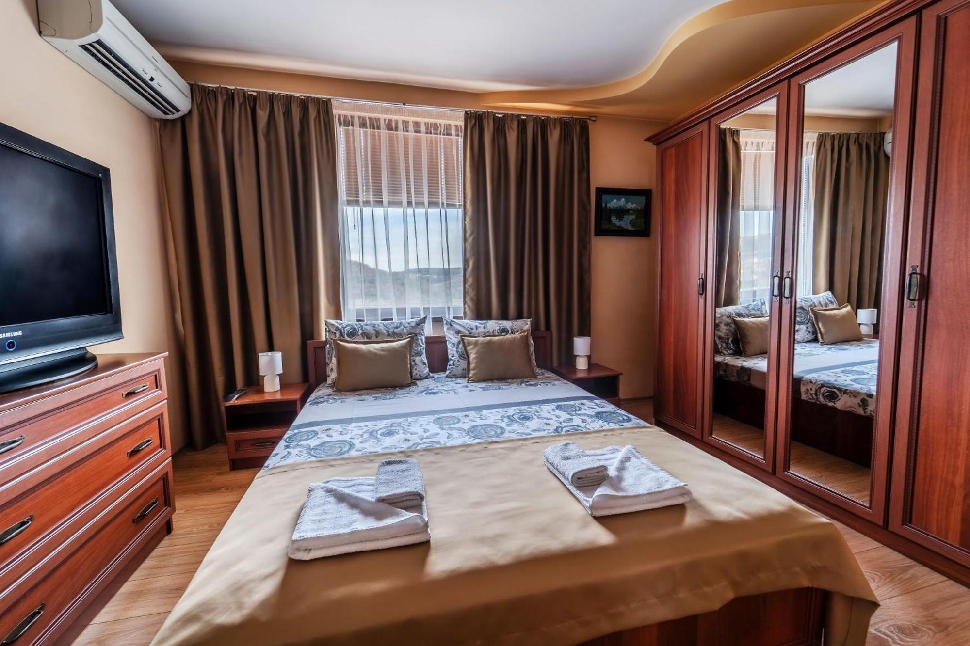 Апартамент Грация Veliko Tarnovo Buitenkant foto