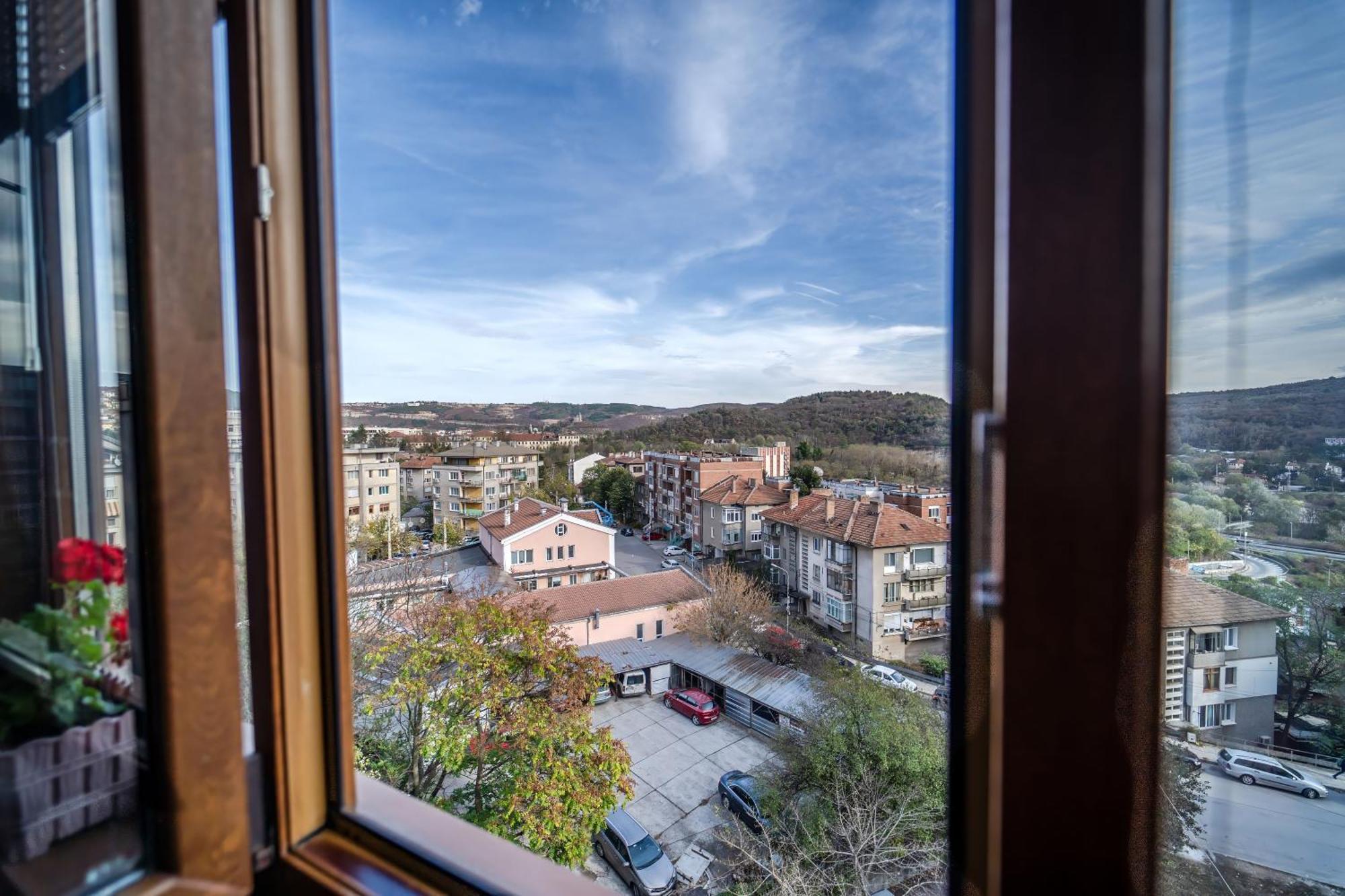 Апартамент Грация Veliko Tarnovo Buitenkant foto